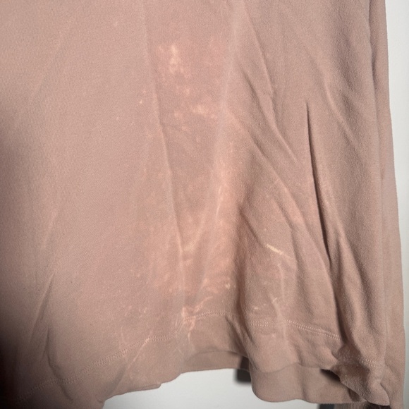 Vuori Women's Relaxed Cropped Sweatshirt - Dusty Rose Small - Picture 7 of 7